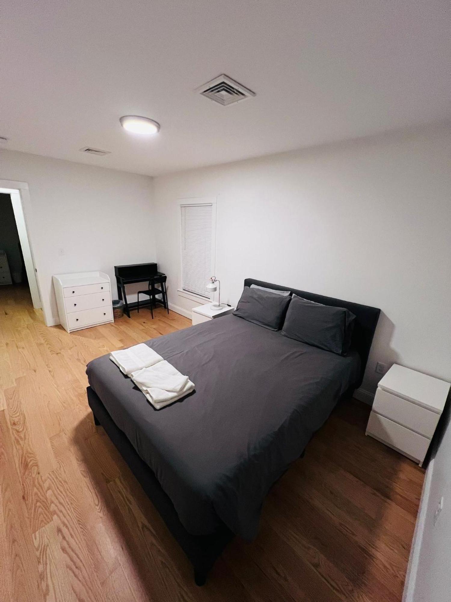 Renovated, 10 Min From The City Boston Exterior foto